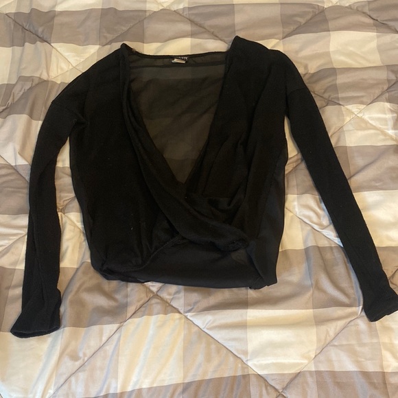 Long sleeve back cross cross top with a sheer back - Picture 1 of 2